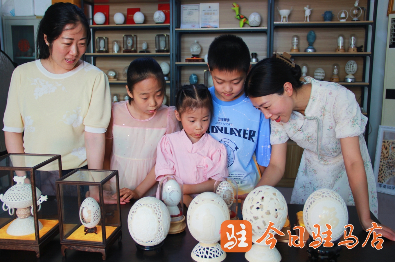 杨氏蛋雕传承人杨玉和:以刀为笔琢蛋壳 非遗技艺“活”起来