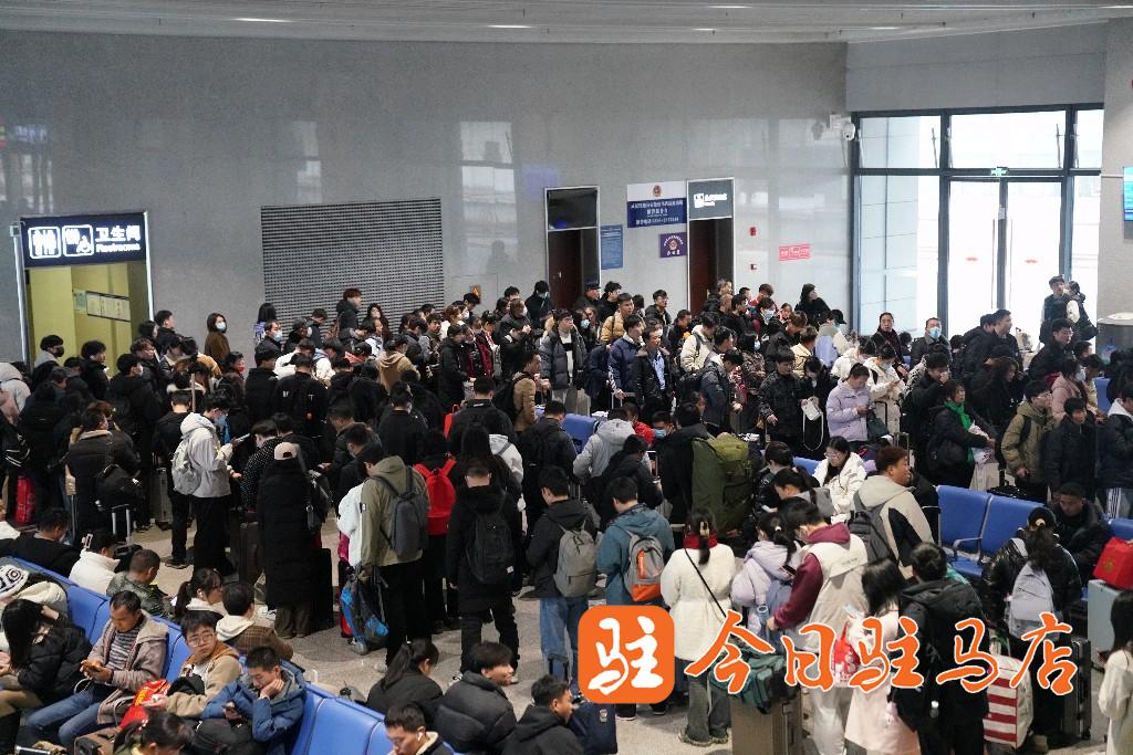 元旦假期 驻马店铁路发送旅客超5.7万人次 贴心服务暖旅途